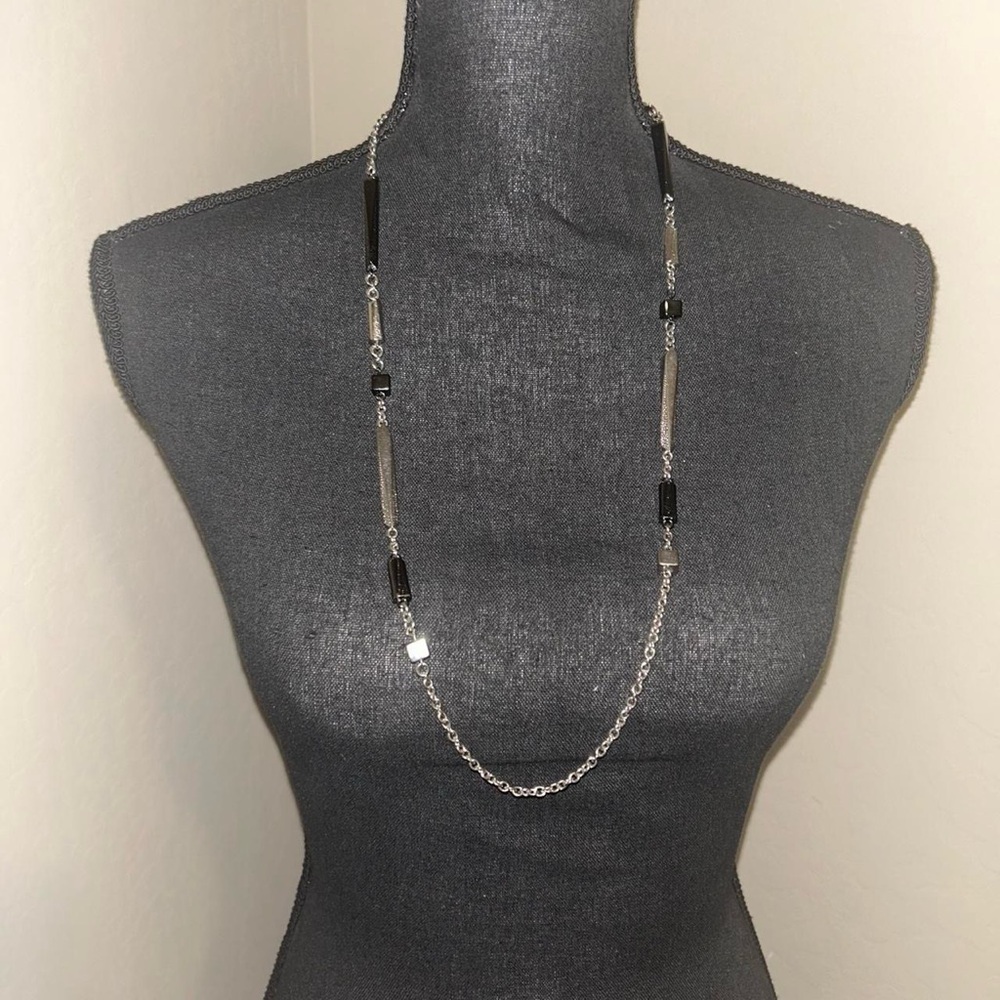Vintage Y2K Silver and Black Chain Necklace
